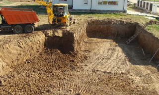 Рытье котлованов под фундамент в Нижнем Новгороде – цена от 2587 руб. за м3 | 2Землекопа-Ннн